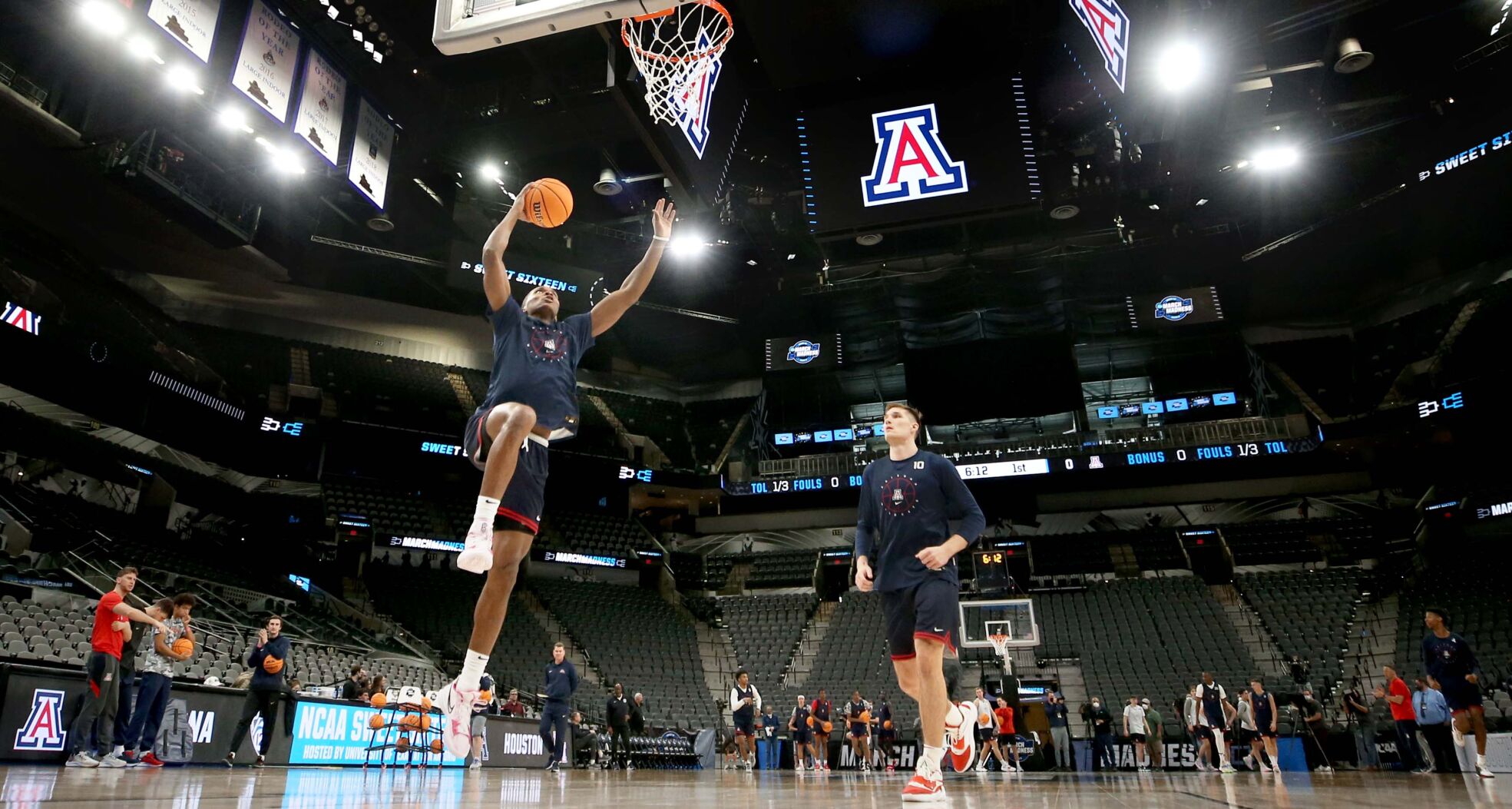 University of ÃÛèÖÖ±²¥ NCAA Tournament, 2022